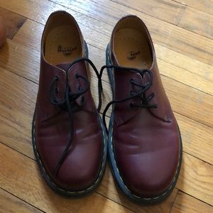 Maroon doc martens size 9 women’s